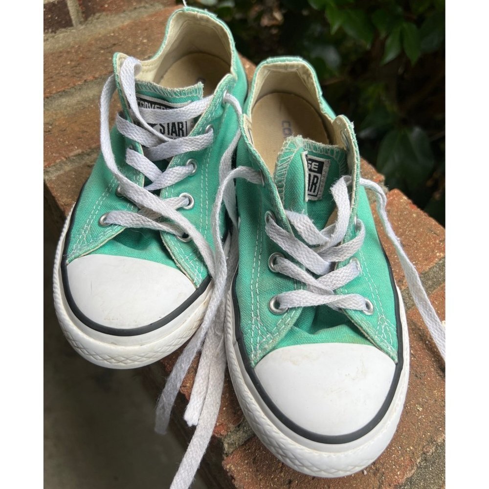 Youth Green Converse Allstars Sneakers— US2
